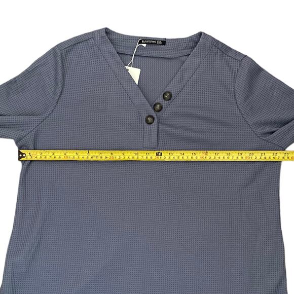 BloomChic Periwinkle Plain Button V Neck Waffle Knit Shirt 14-16 - Picture 5 of 6